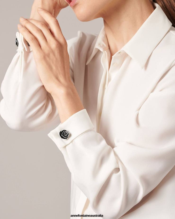 Anne Fontaine Accessories 2VZRJ553 Women Lola Cufflinks Resin Flower Cufflinks Black